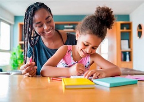 Assistente de Apoio aos Alunos com Necessidades Especiais